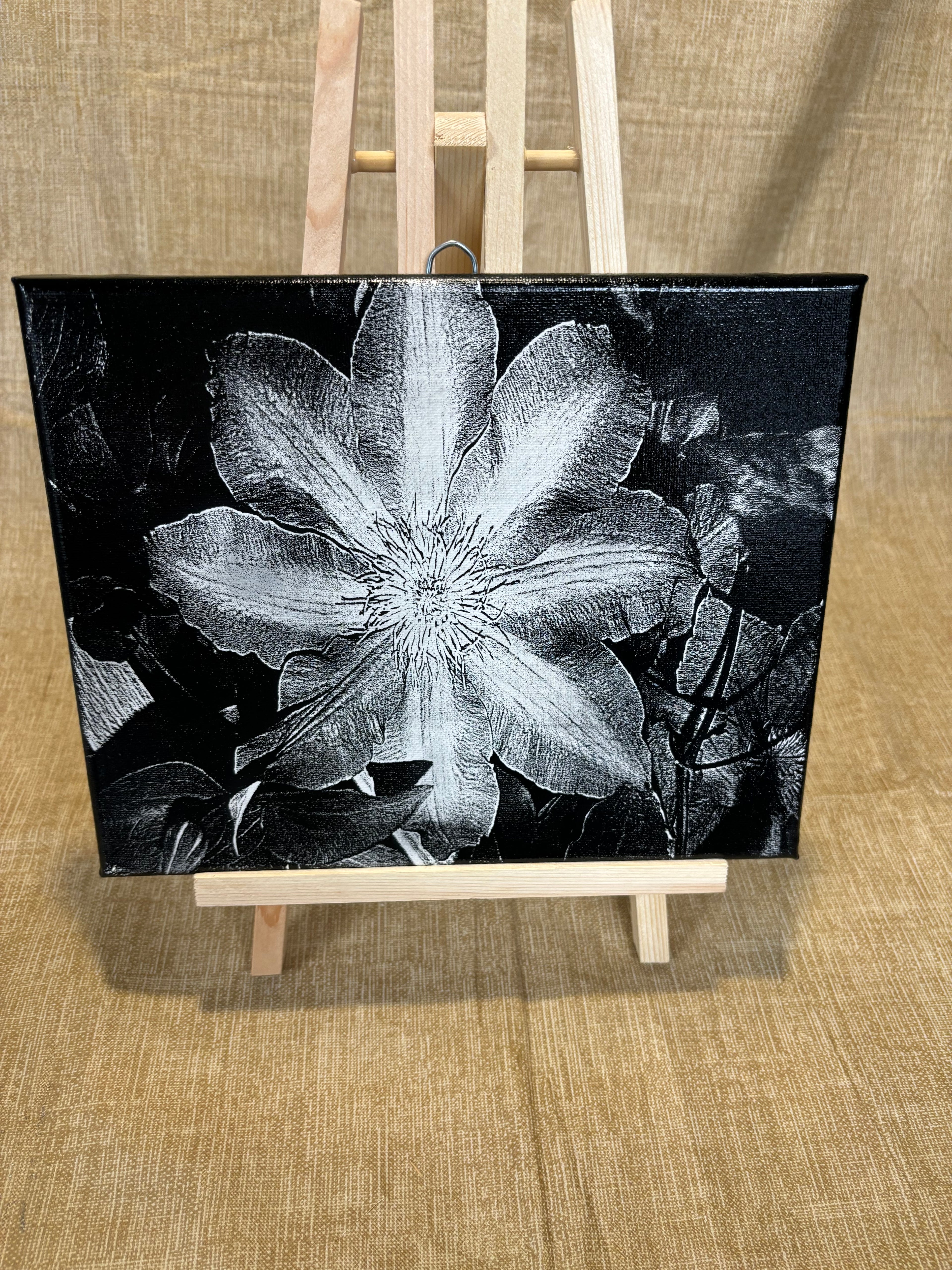 Medium engraved canvas